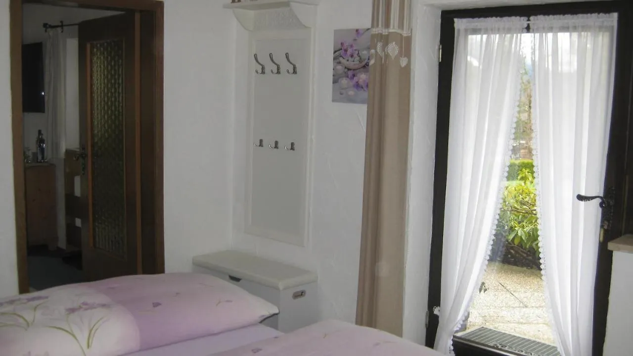 Apartment Landhaus Wiesenhof Garmisch-Partenkirchen Germany